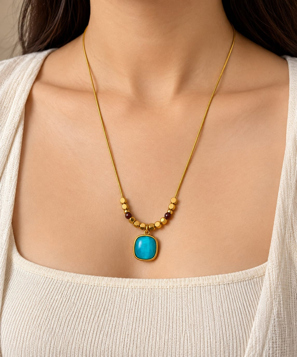 okhhraa Gold Tone Turquoise Stone Beaded Pendant Necklace