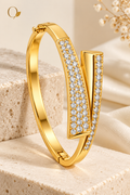 okhhraa Gold Bracelet with Crystal Embellishments